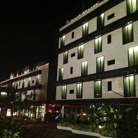 Executive Hotel Samba Luanda Exterior photo